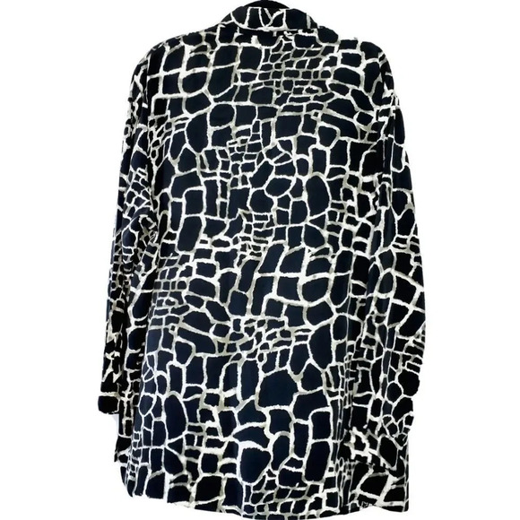 BLOUSES.COM SHIRT - Picture 2 of 4